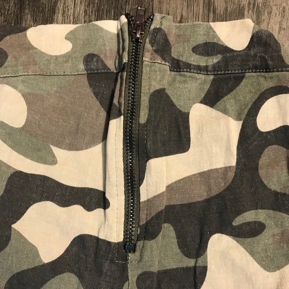 Camo Camouflage Lace Up Pants - Picture 8 of 8